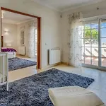 Luxuosa Moradia V5 Em - Greice Homes Villa