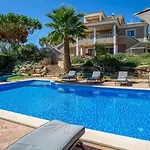 Villa Luxuosa Moradia V5 Em - Greice Homes