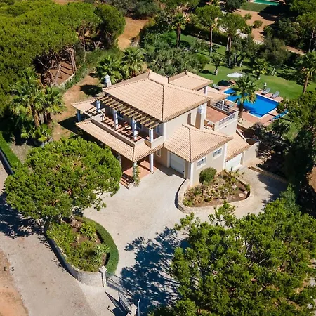 Villa Luxuosa Moradia V5 Em - Greice Homes *