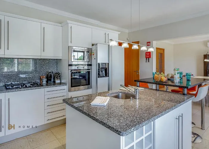 Villa Luxuosa Moradia V5 Em - Greice Homes *