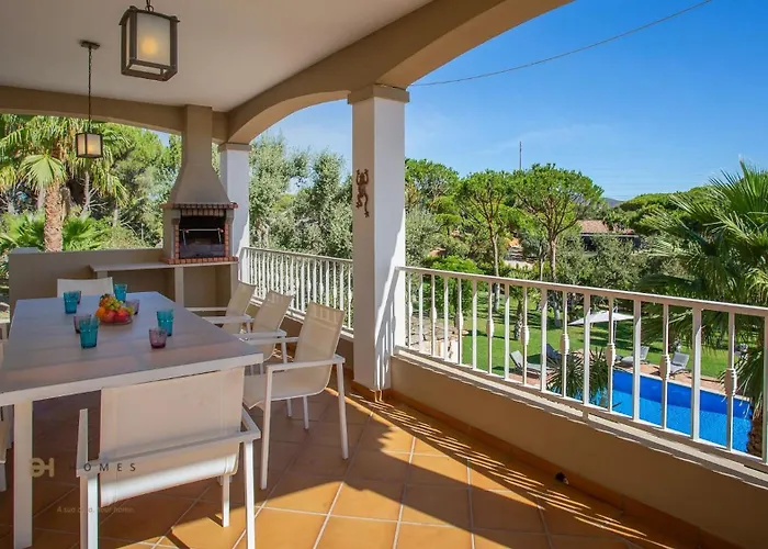 Luxuosa Moradia V5 Em - Greice Homes *