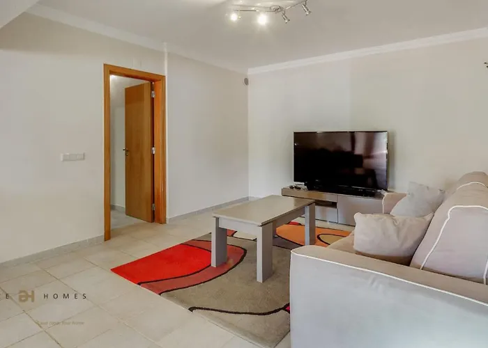 Luxuosa Moradia V5 Em - Greice Homes Villa Quarteira