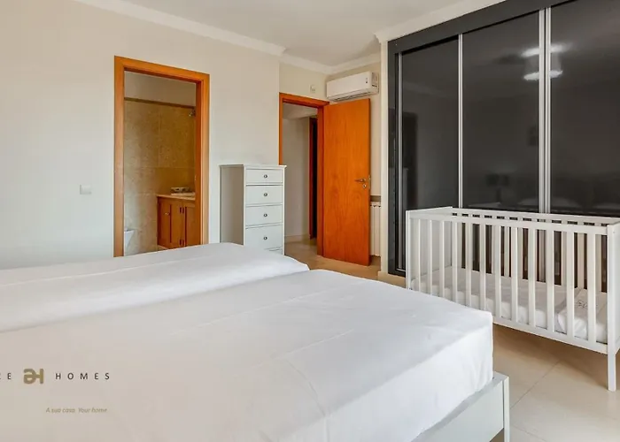 Luxuosa Moradia V5 Em - Greice Homes *