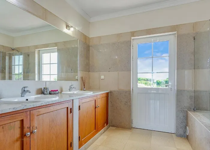 Luxuosa Moradia V5 Em - Greice Homes * Quarteira