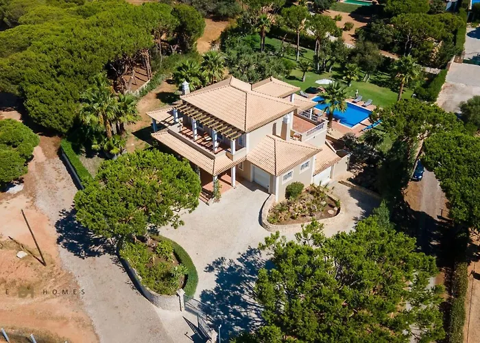 Villa Luxuosa Moradia V5 Em - Greice Homes *