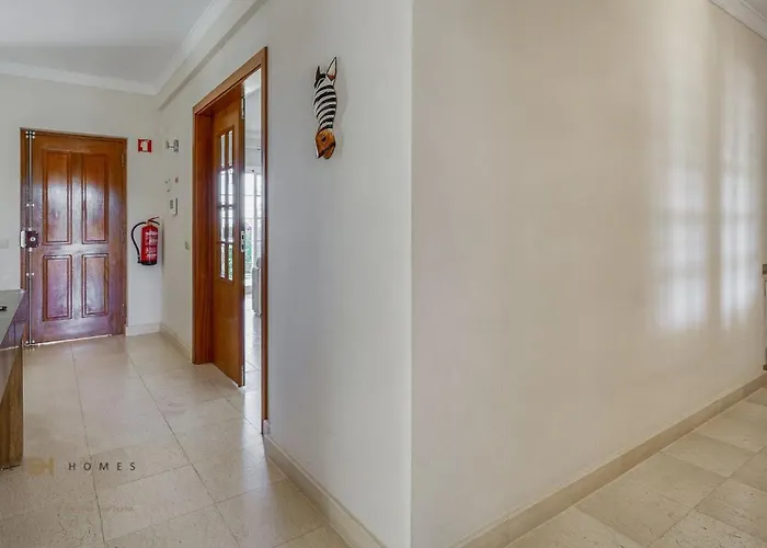 Luxuosa Moradia V5 Em - Greice Homes Villa Quarteira