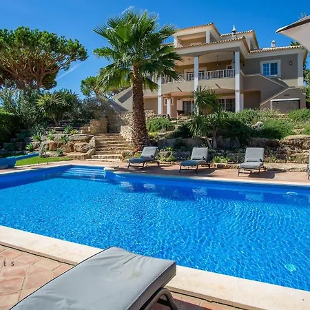 Villa Luxuosa Moradia V5 Em - Greice Homes