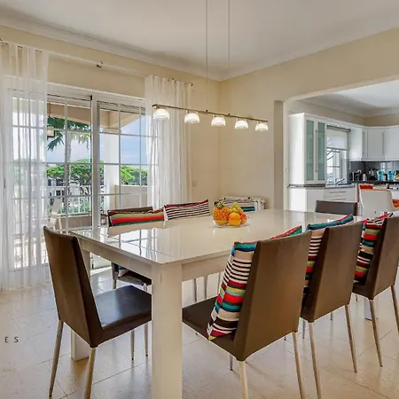 Luxuosa Moradia V5 Em - Greice Homes Villa *