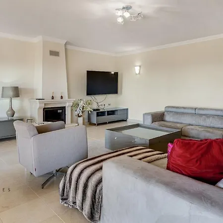 Luxuosa Moradia V5 Em - Greice Homes *