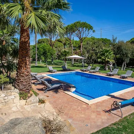 Villa Luxuosa Moradia V5 Em - Greice Homes *