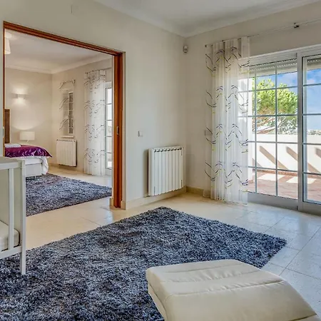 Luxuosa Moradia V5 Em - Greice Homes Villa